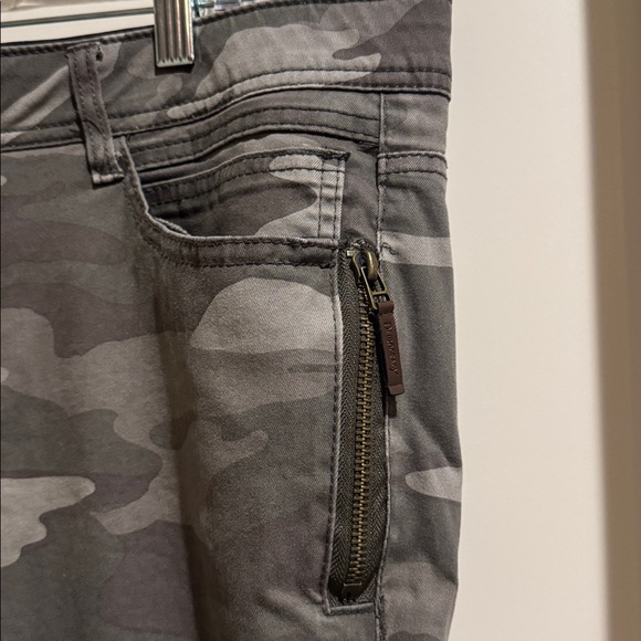 Women’s Democracy Green Camo Pants - Picture 2 of 4
